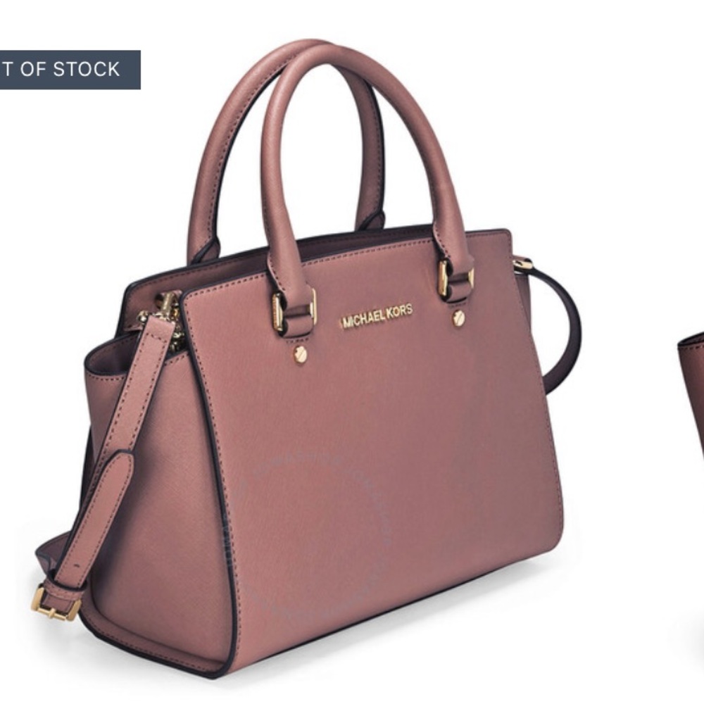 Offers Welcome! Beauty Michael Kors Selma Purse w/strap